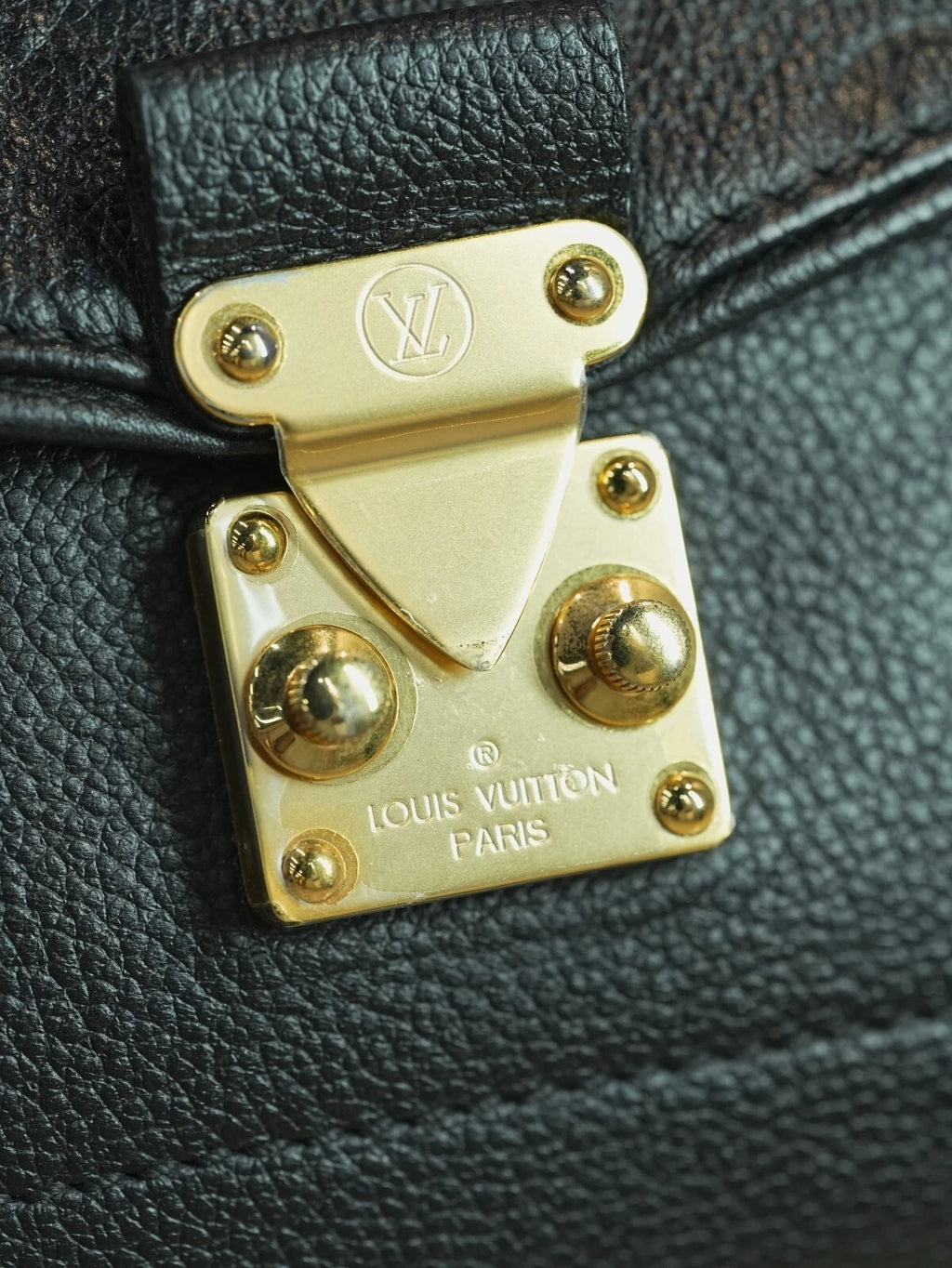 Louis Vuitton Saint-Germain MM Black Empreinte Monogram Shoulder Bag Crossbody - Pre-Owned