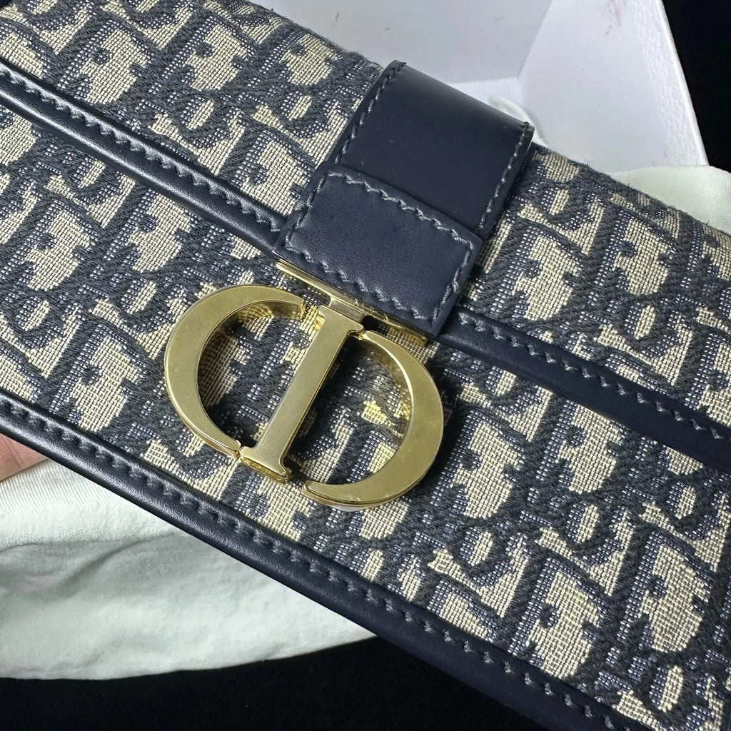 Dior Montaigne30 Small Chain Shoulder Bag For Women
