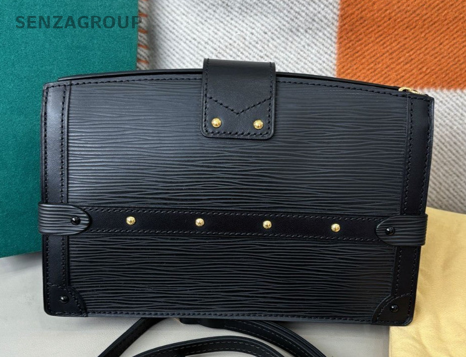 Louis Vuitton Trunk Clutch Epi Shoulder Bag Crossbody Black Gold Women Classic