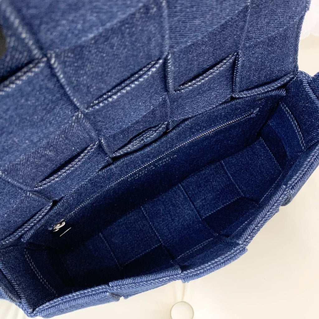 Bottega Veneta Cassette Denim Shoulder Crossbody Bag Blue Women Fashion