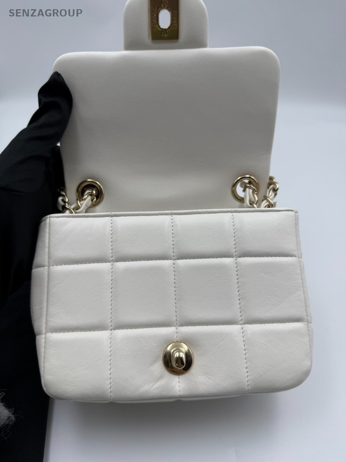 Chanel Lambskin Mini Chain Shoulder Bag Crossbody White Gold Women Classic