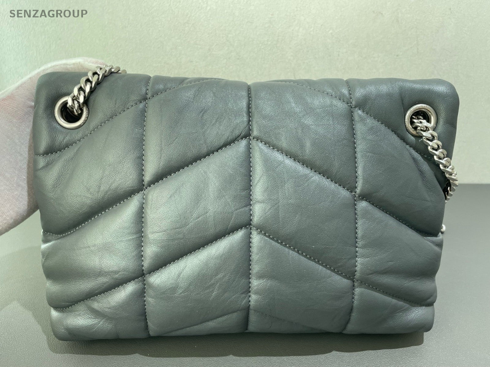 Saint Laurent LOULOU Lambskin Chain Shoulder Bag Crossbody Gray Silver Women
