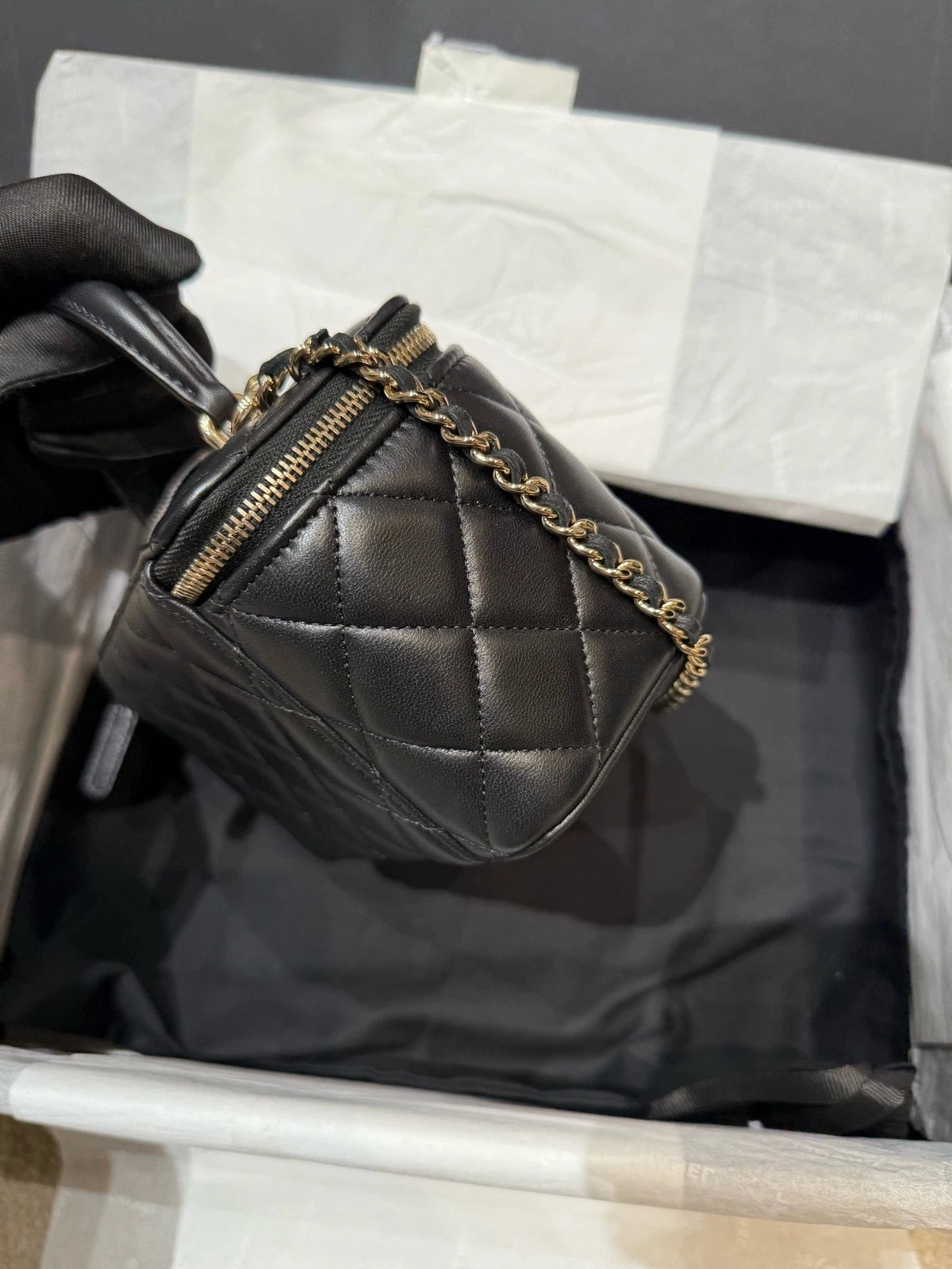 CHANEL New 2025 Chip Lambskin Top Handle Long Box Bag For Women