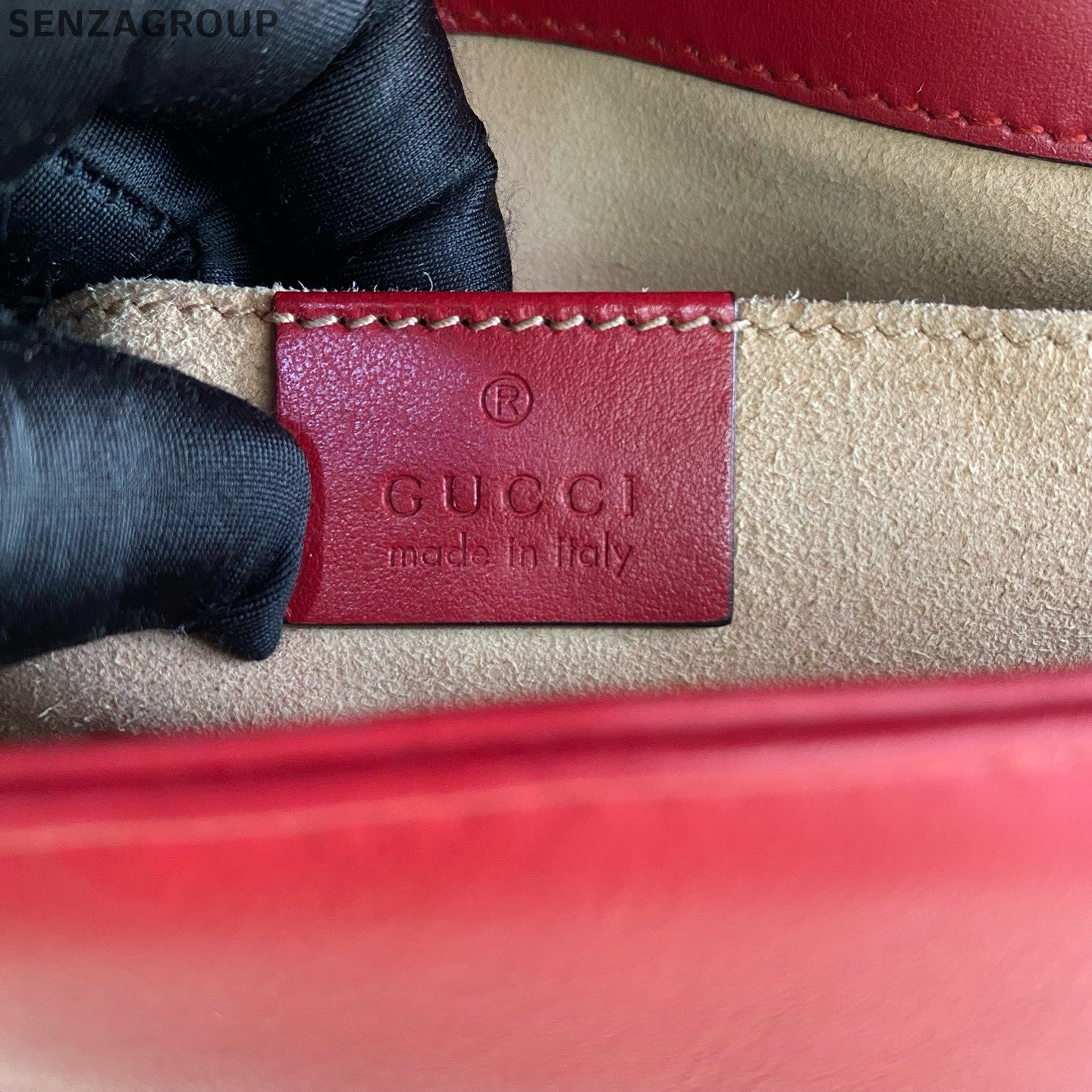 Gucci Marmont 22 Chain Shoulder Crossbody Bag Red Gold Hardware