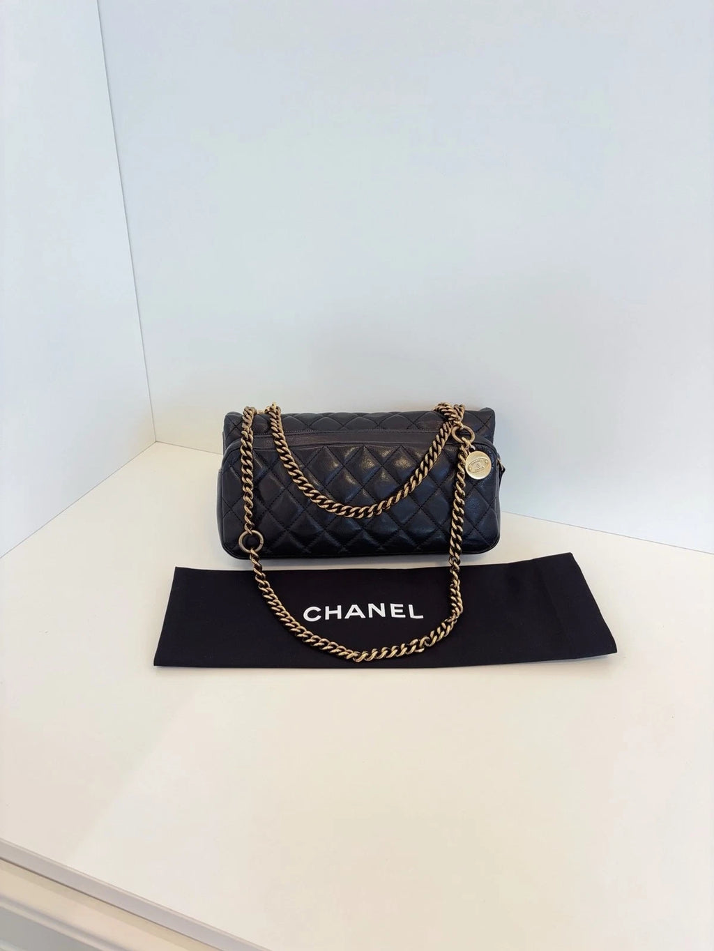 Chanel Classic Flap Shoulder Bag Women's Handbag Black Calfskin Gold Coin Chain