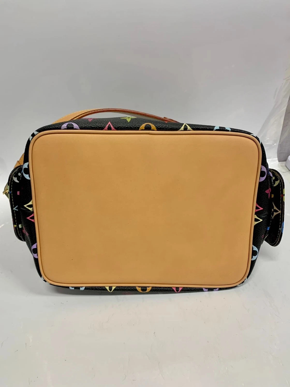 SJ0001 LV bucket multicolor black Z xp02018
