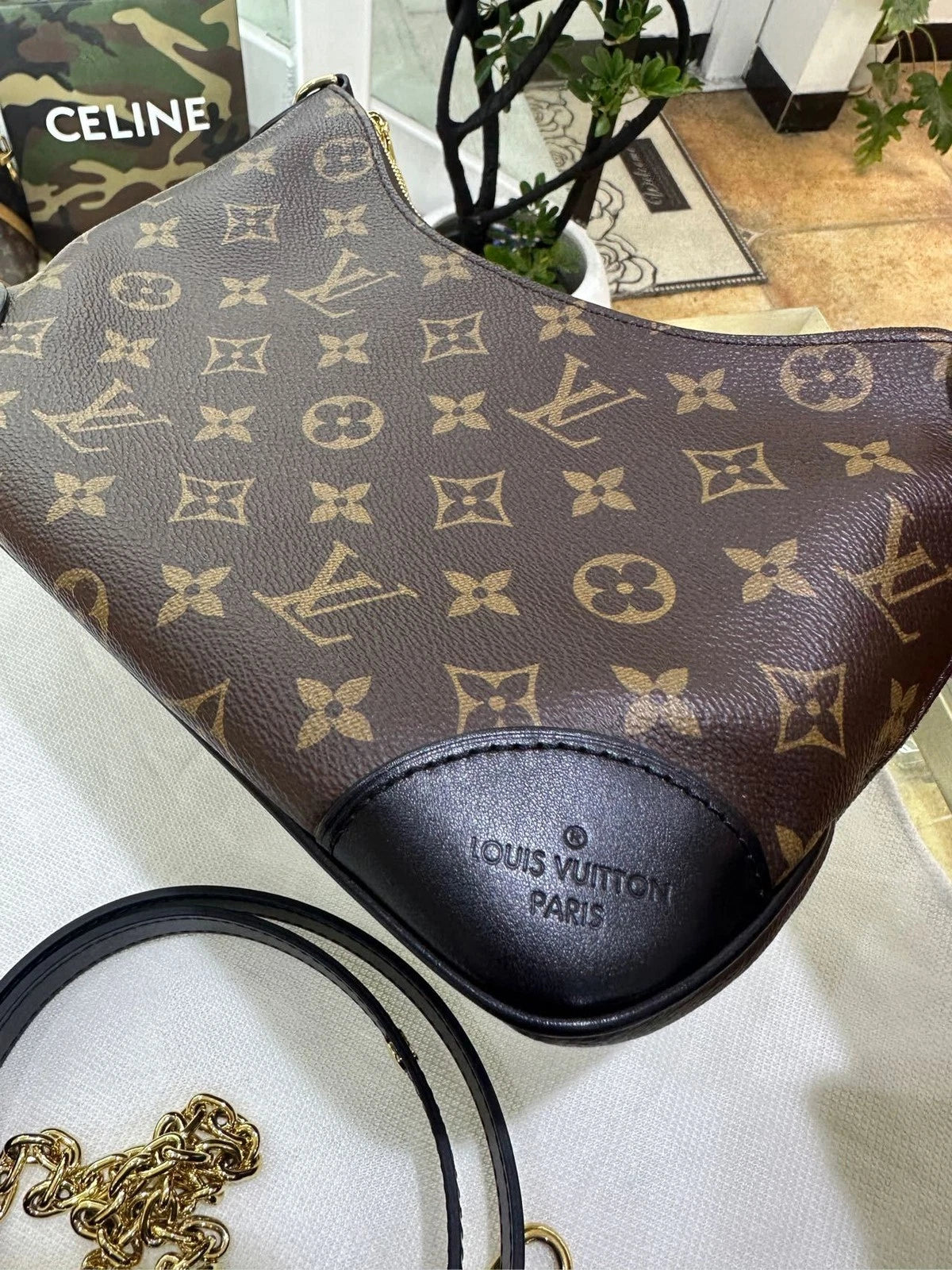 Louis Vuitton Black Leather Shoulder Crossbody Bag For Women