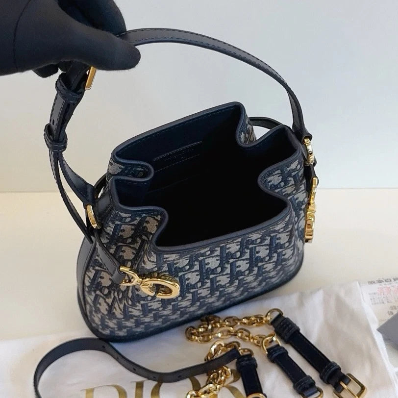 Excellent Christian Dior C'est MM Oblique Bucket Handbag Crossbody Gold Hardware
