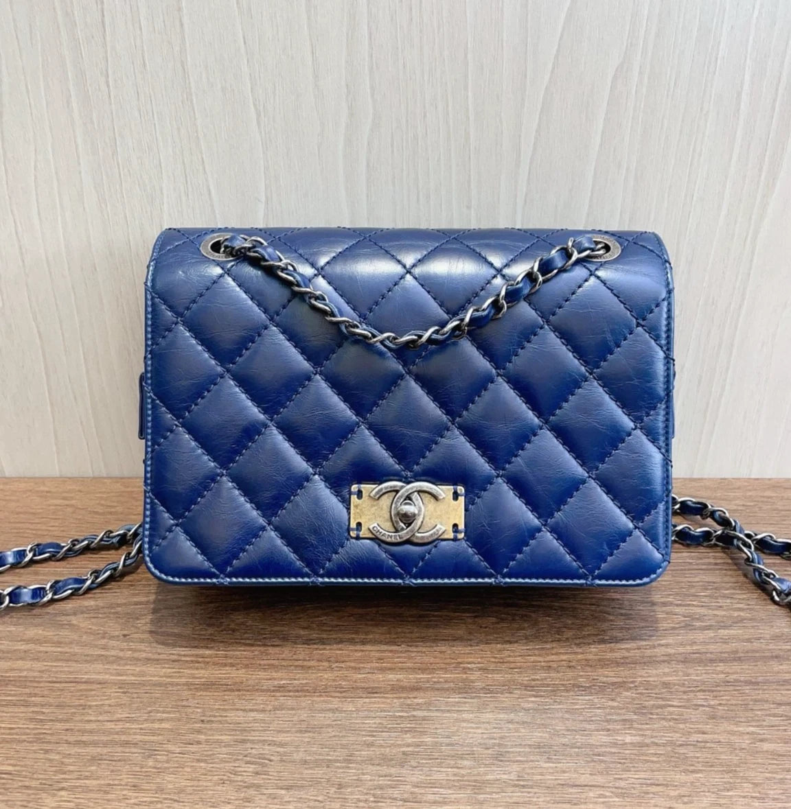 CHANEL Oil Wax PM Diamond Shoulder Bag Crossbody Bag Women Claasic