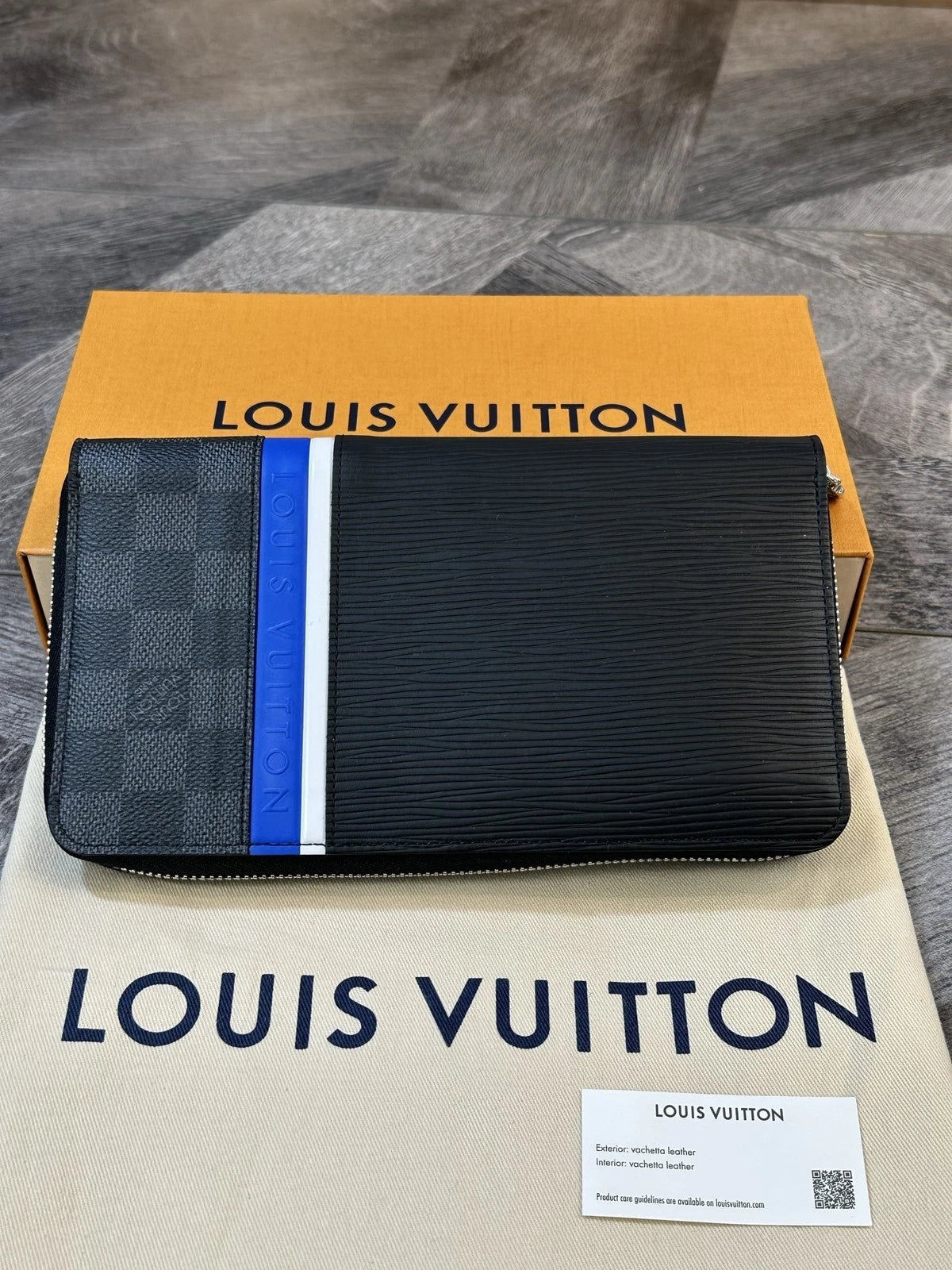 Louis Vuitton Zippy Black Epi Canvas Long Zip Wallet Clutch For Women