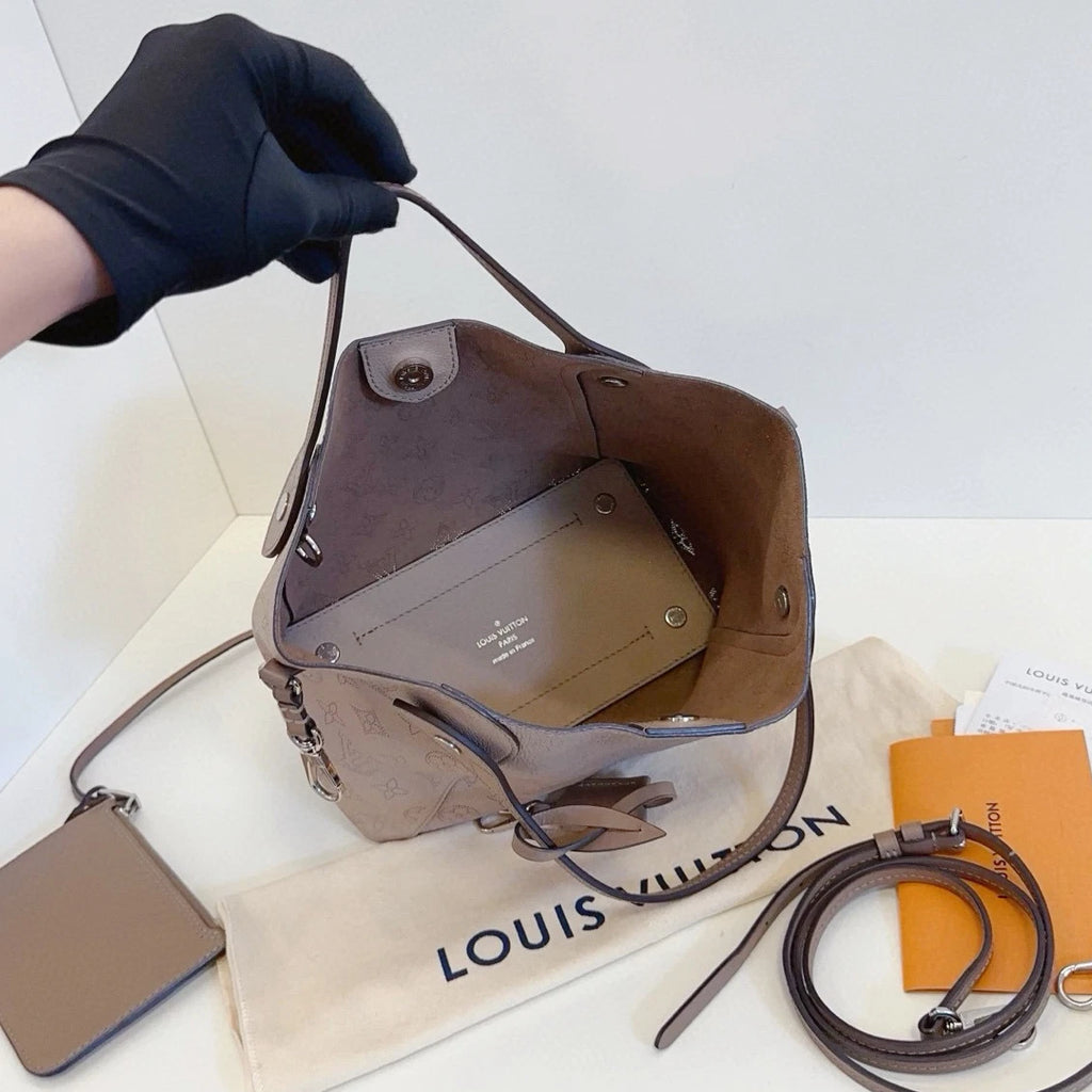 Louis Vuitton Hina PM Top Handle Shoulder Crossbody Gray Silver Women Classic