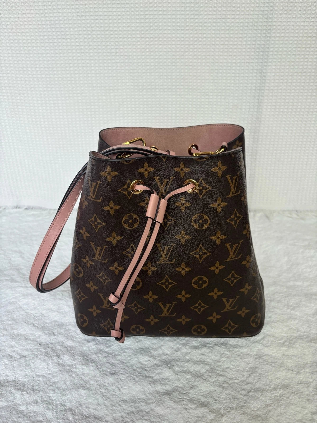 Louis Vuitton Women's Canvas Bucket Bag