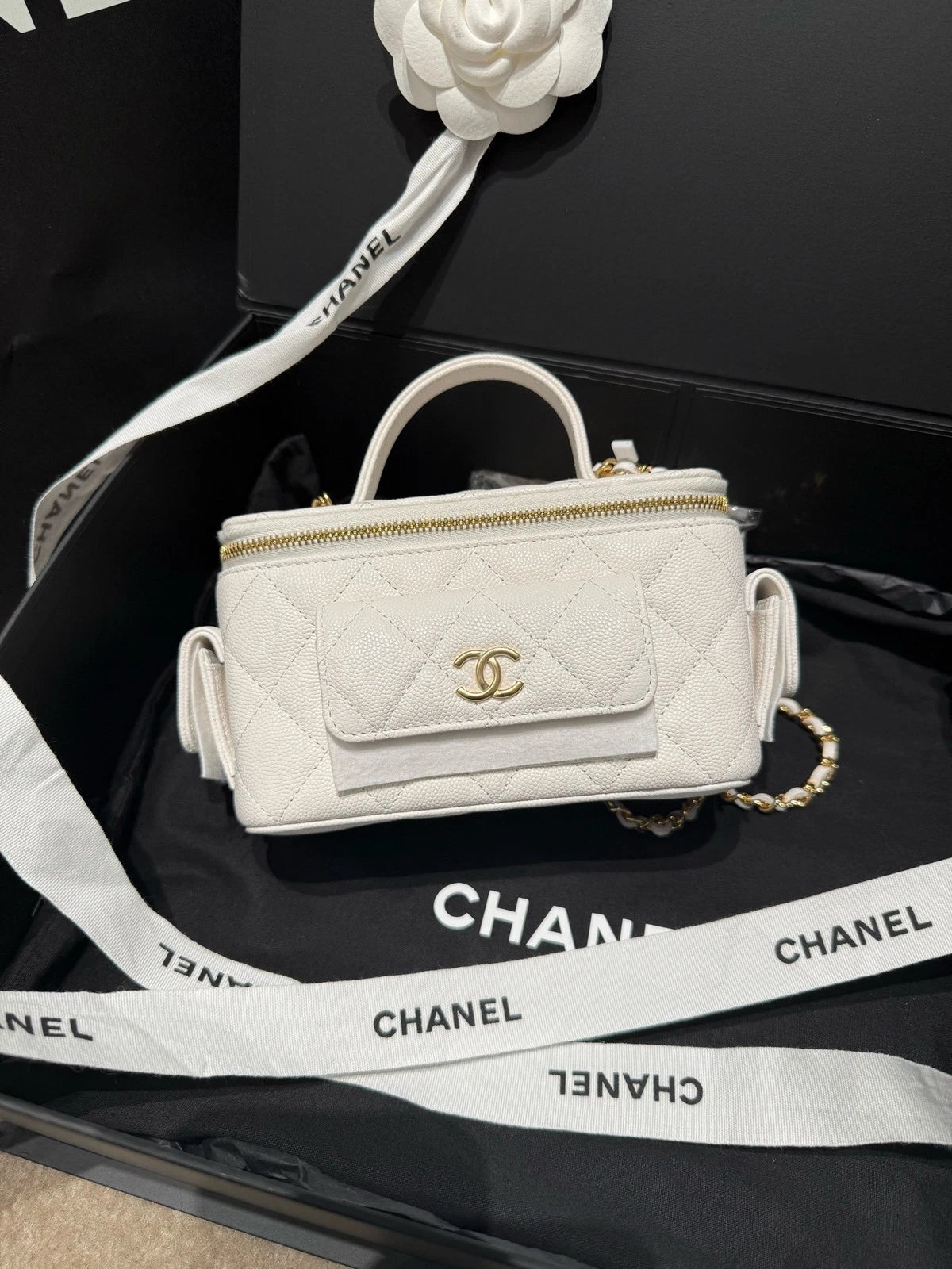 CHANEL White Gold Leather Cargo Box Bag For Women