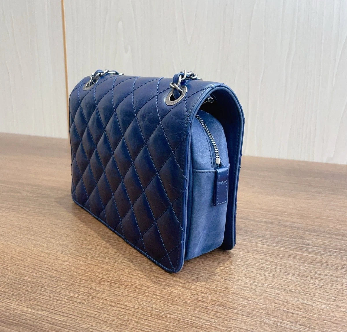CHANEL Oil Wax PM Diamond Shoulder Bag Crossbody Bag Women Claasic