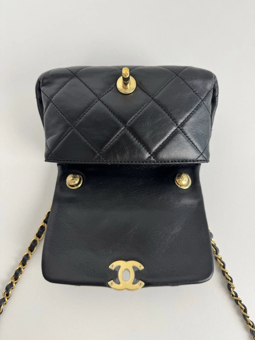 Chanel Diamond Mini Chain Shoulder Bag Crossbody Black Gold Women Classic