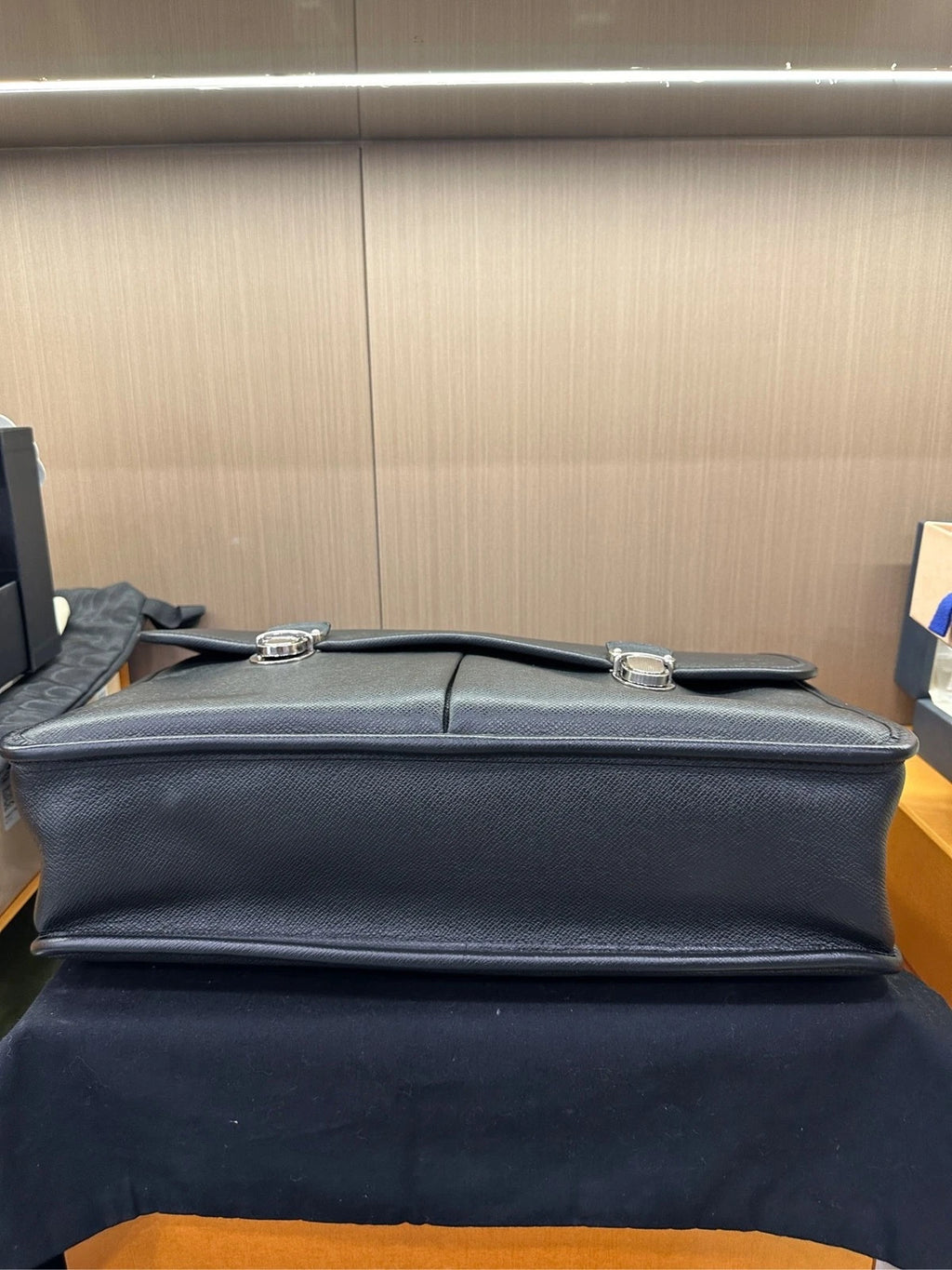 Louis Vuitton Taiga Leather Crossbody Handbag For Women