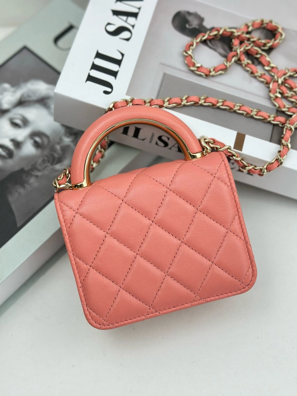 Excellent Chanel Diamond Gold Chain Pink Top Handle Crossbody Chip Version
