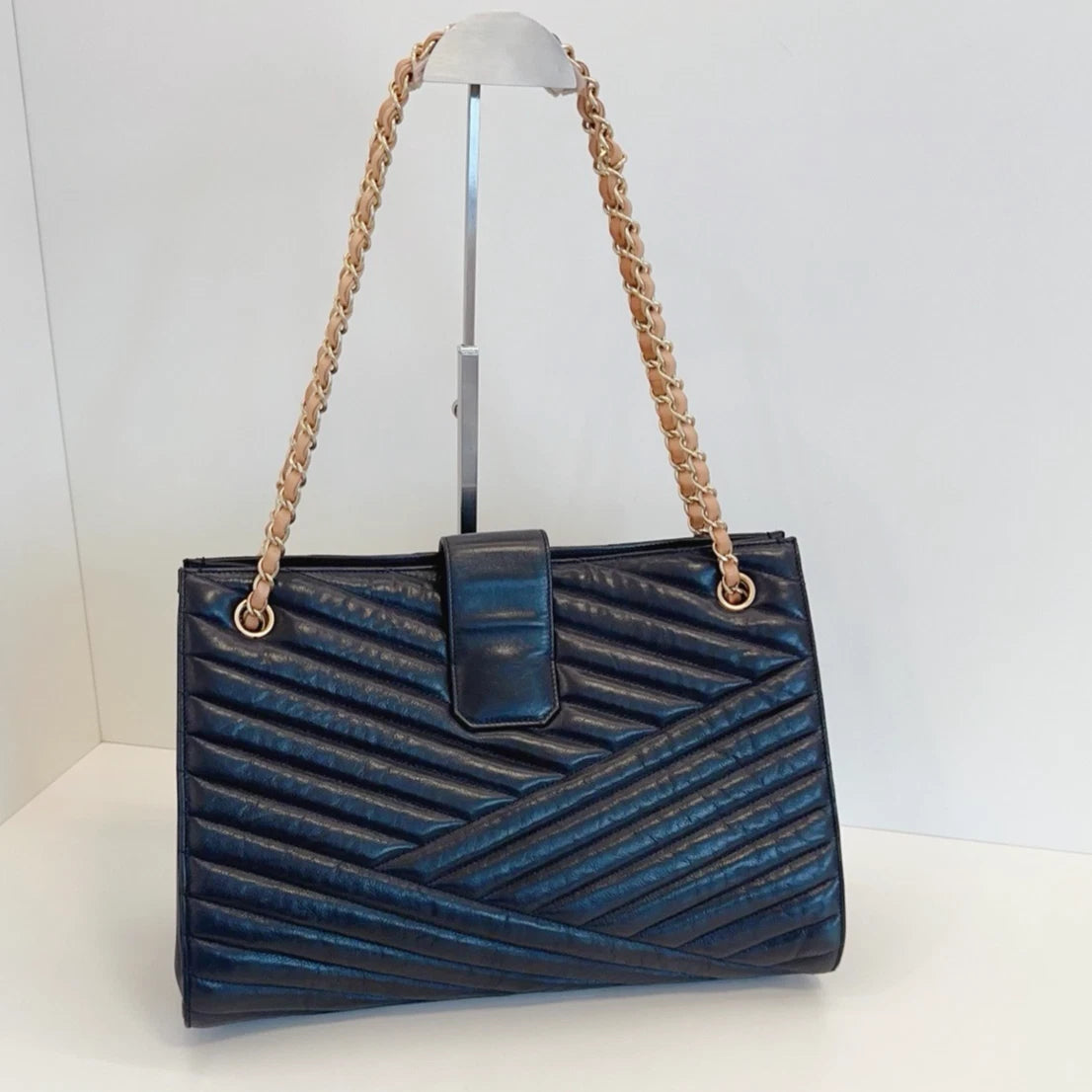 Chanel 2.55 Calfskin Chain Tote Shoulder Bag Black Gold Used Women Classic