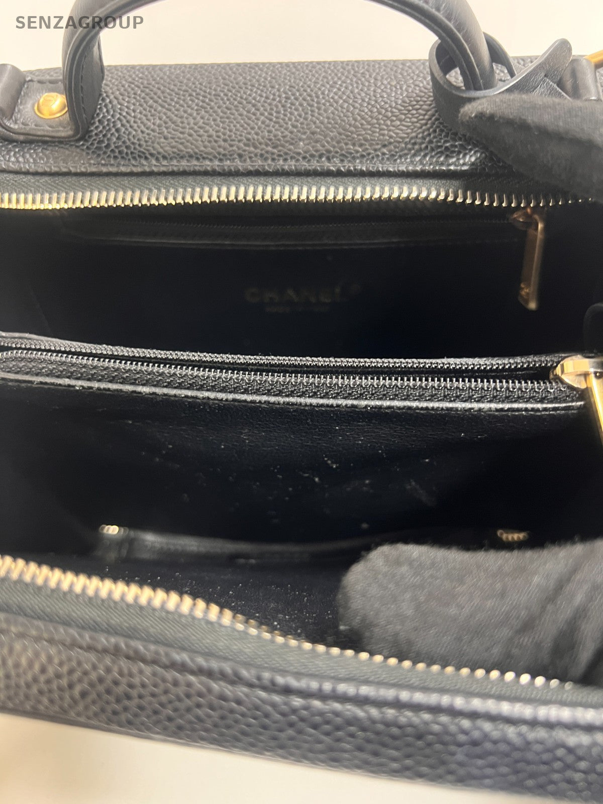 Chanel Vanity Chain Shoulder Bag Crossbody Diamond Black Gold Women Classic