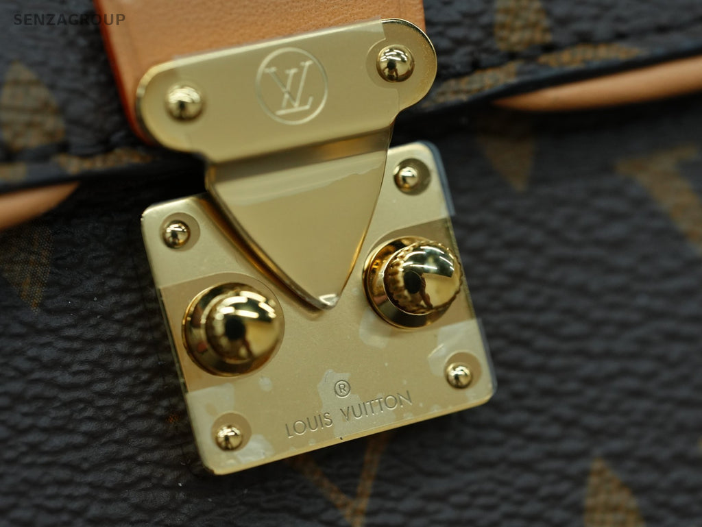Louis Vuitton Pochette Camille Monogram Chain Shoulder bag Brown Women M13566