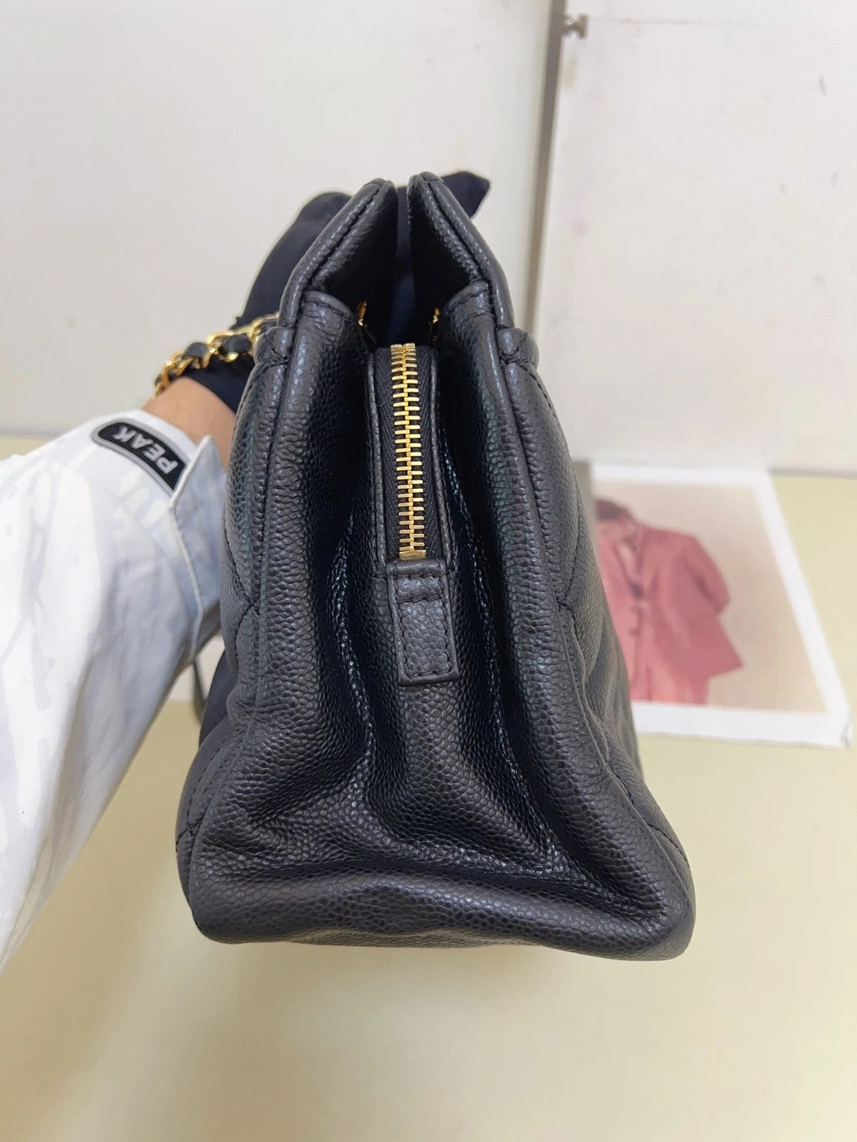 Chanel Diamond Chain Tote Shoulder Bag Black Gold Women CC Logo Classic