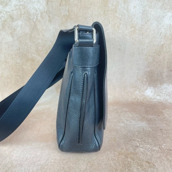 Louis Vuitton Blue Grainy Leather Crossbody Messenger Bag For Women