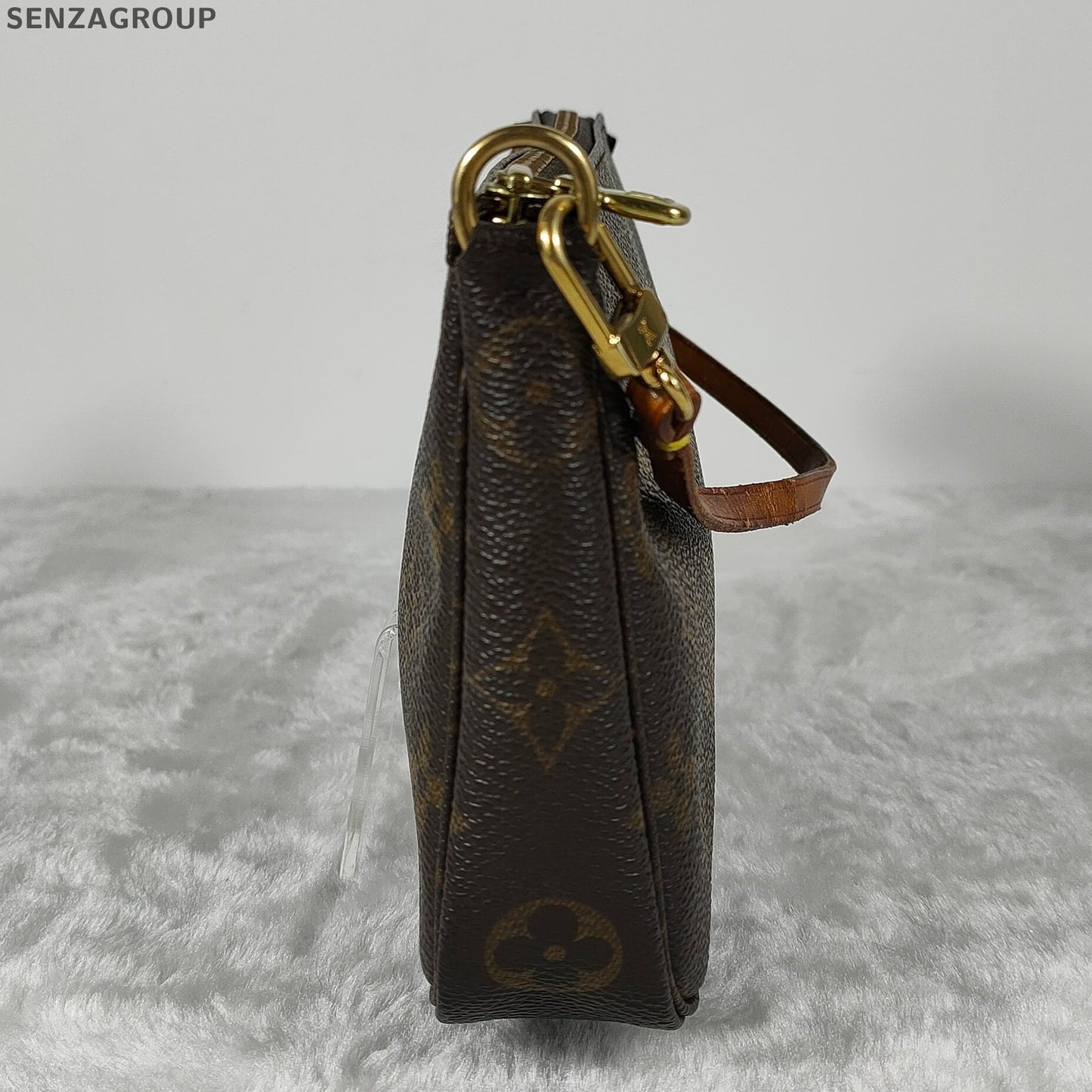 Louis Vuitton Pochette Monogram Vintage Shoulder Bag Classic Women