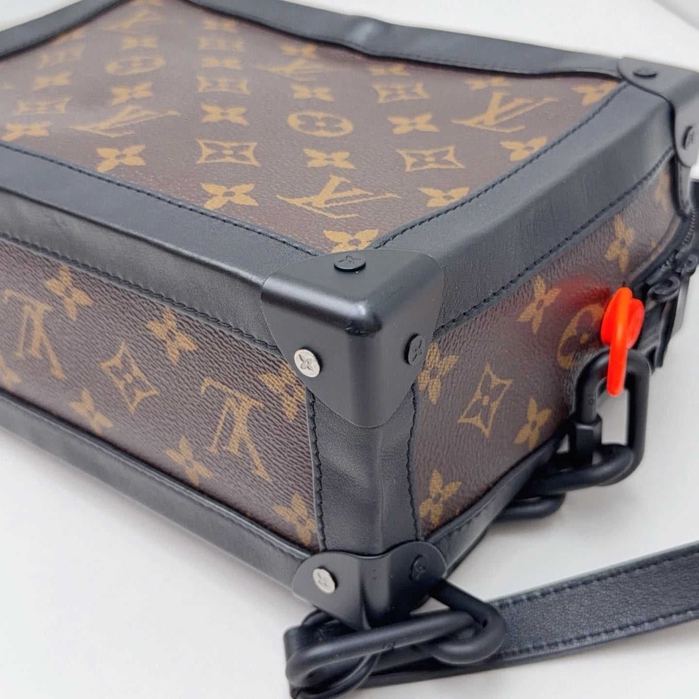 Louis Vuitton Soft Trunk MM Monogram Shoulder Bag Crossbody Unisex Adults