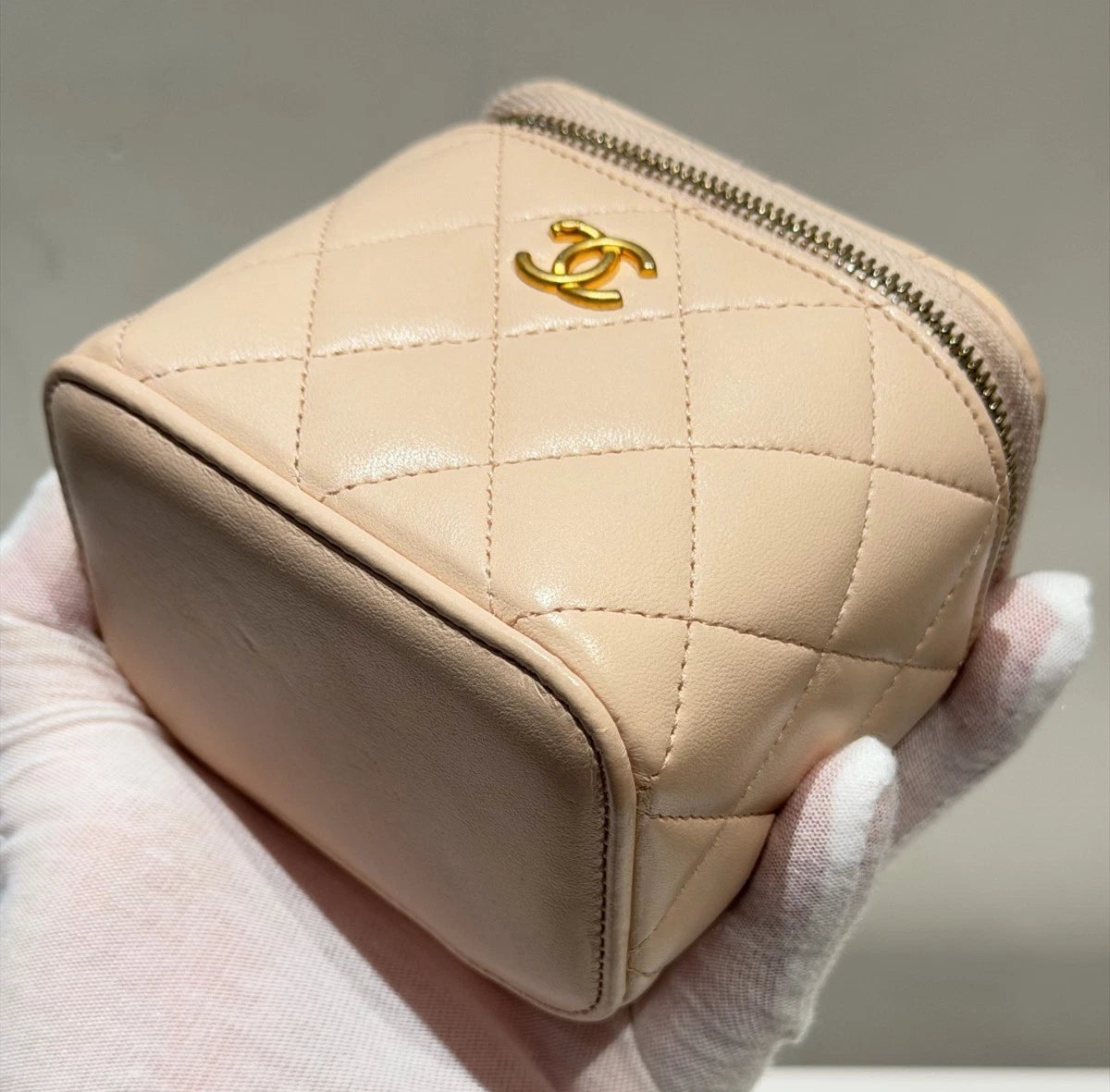 Chanel Vanity Case Chain Crossbody Diamond Pink Gold Women Classic