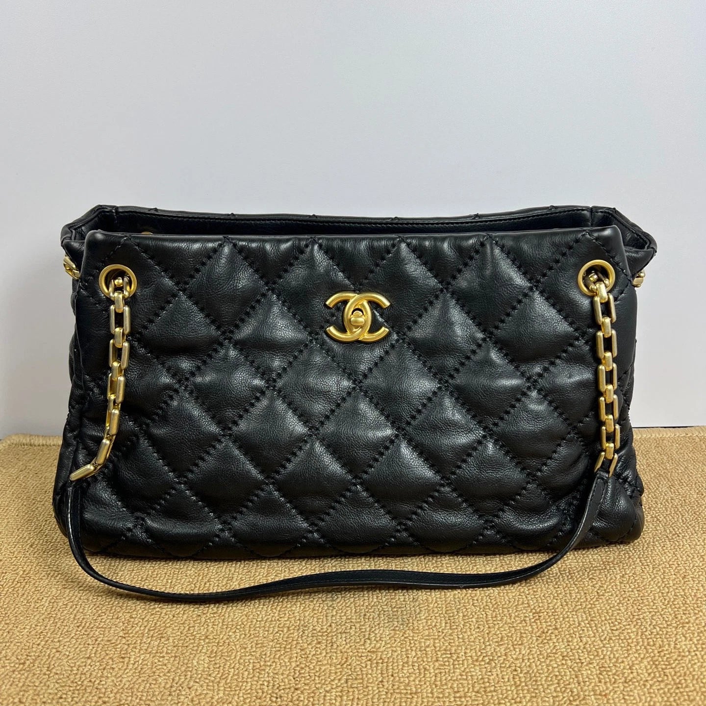 Chanel Diamond Tote Chain Shoulder Bag Black Gold Used Women Classic