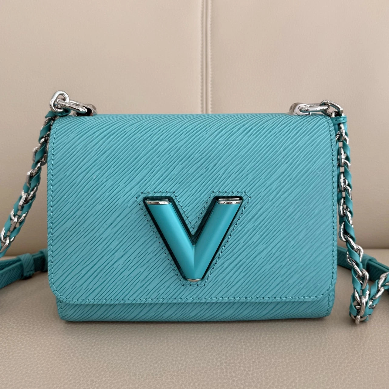Authentic Louis Vuitton Twist Small Green Calfskin Shoulder Bag For Women