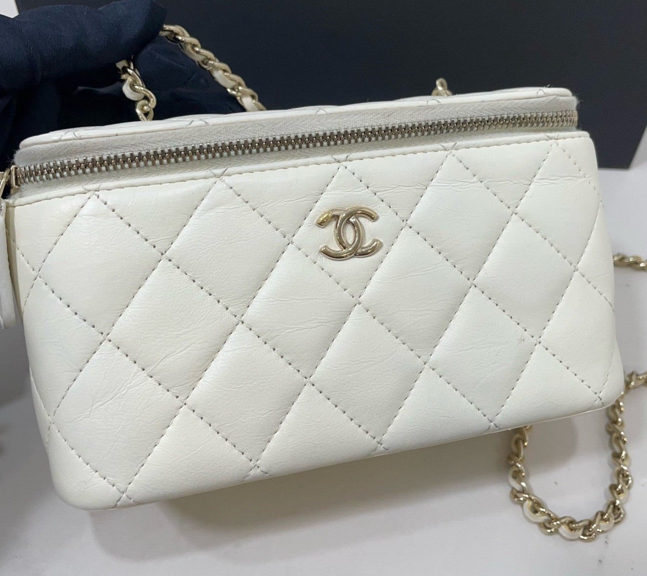 Chanel Diamond Lambskin Chain Box Crossbody White Gold Women Classic Fashion