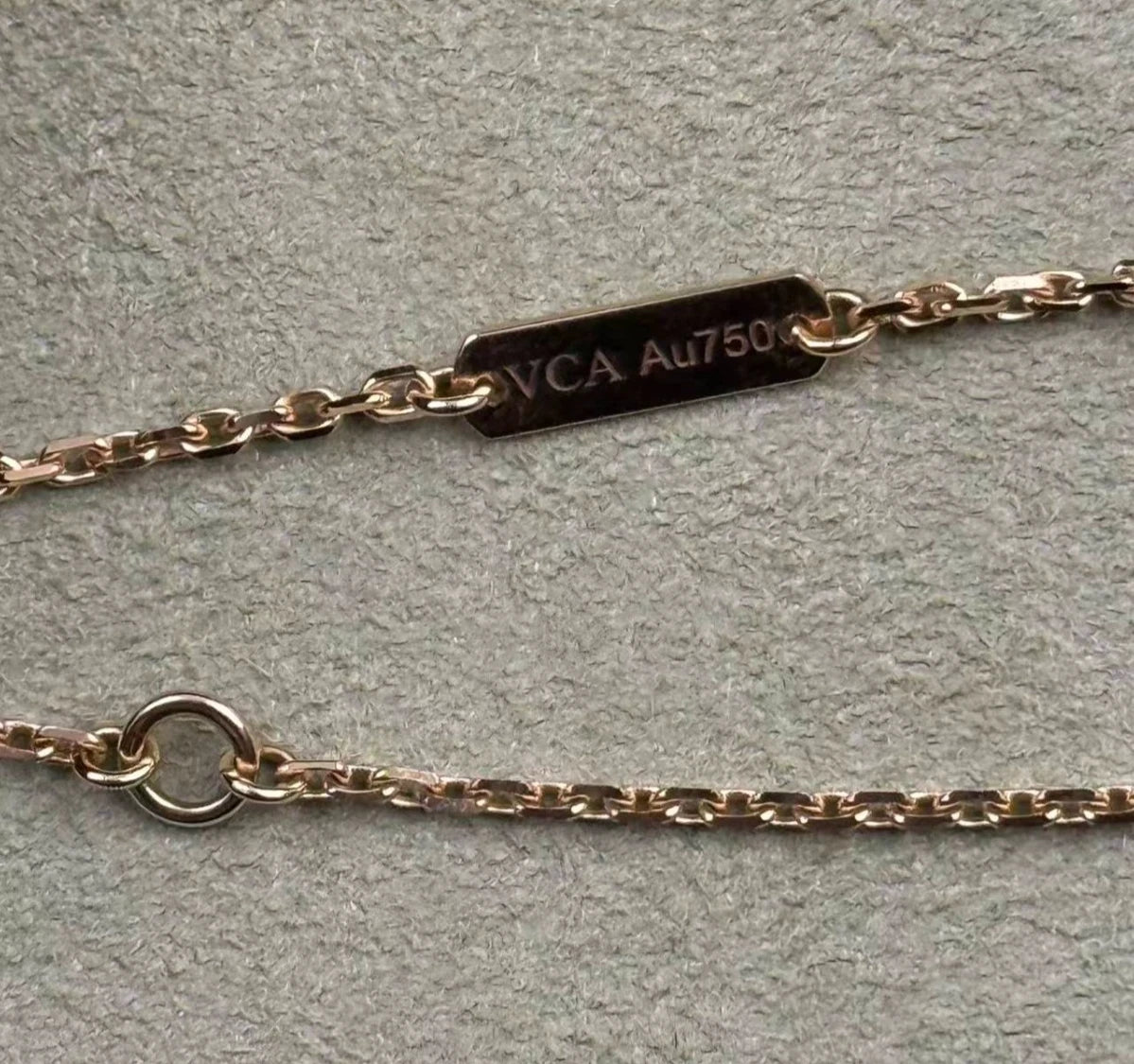 Van Cleef &amp; Arpels Vintage Alhambra Necklace Pendant 18K Yellow Gold Black Onyx