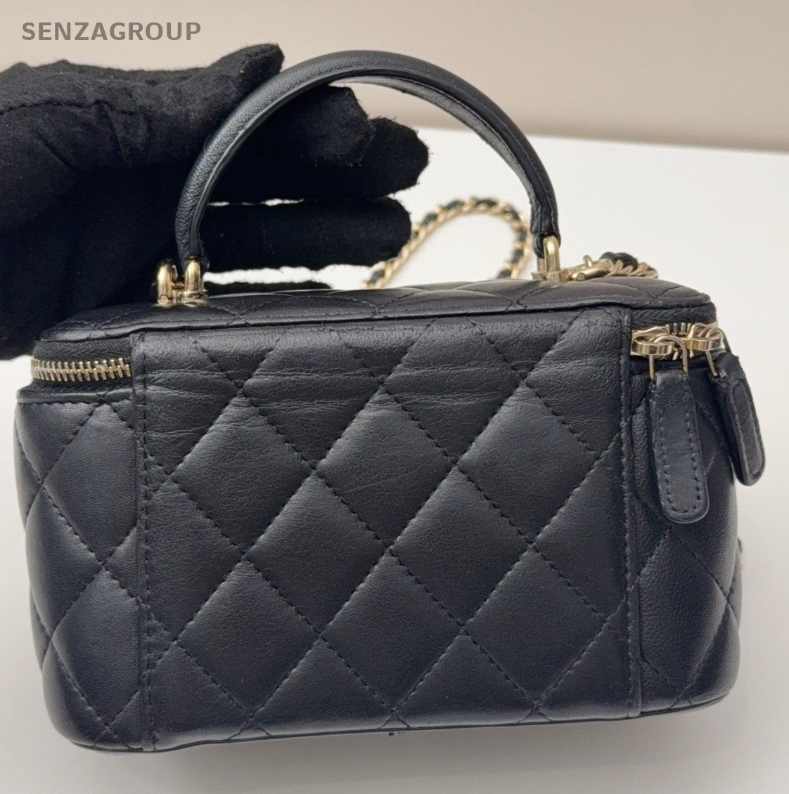 Chanel Diamond Chain Lambskin Crossbody Shoulder Bag Black Gold Women Classic