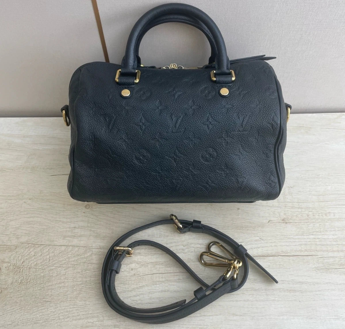 Louis Vuitton Speedy25 Monogram Calfskin Top Handle Bag Crossbody Bag Women