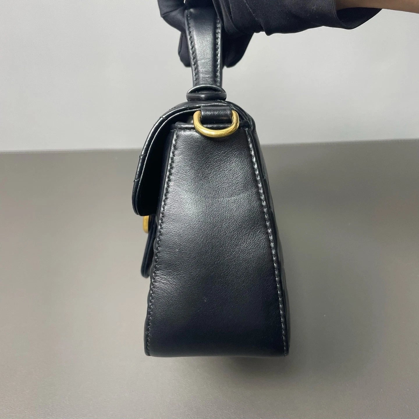 Gucci Black GG Marmont Small Quilted Shoulder Messenger Bag Women
