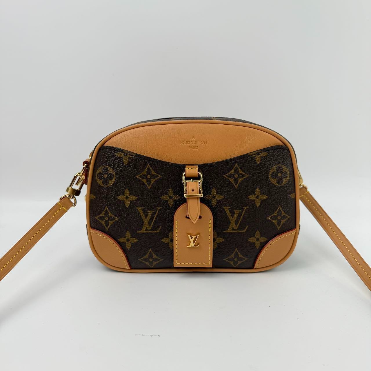 SJ0001 Louis Vuitton Camera bag