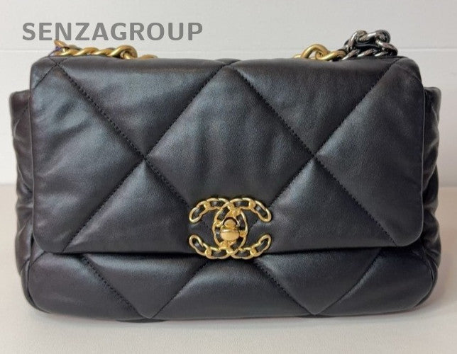 Chanel 19 CC Logo Diamond Pattern Chain Shoulder Bag Black Gold Women Classic
