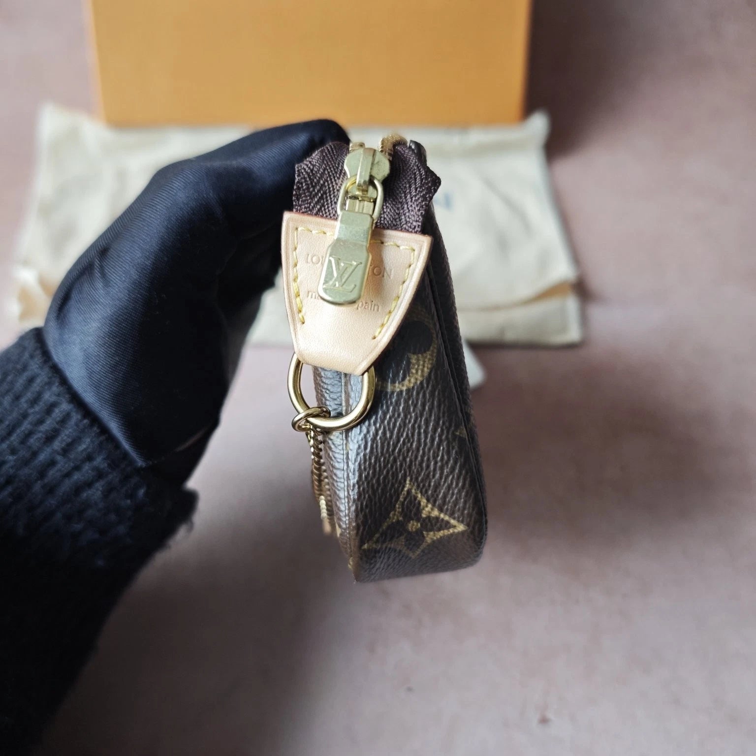 Louis Vuitton Canvas Monogram Mini Chain Clutch Shoulder Bag For Women