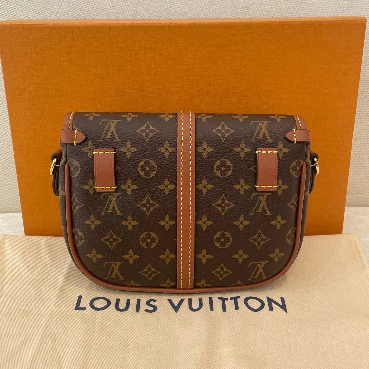 Louis Vuitton Solo Monogram Chain Shoulder Bag Crossbody Brown Gold Women