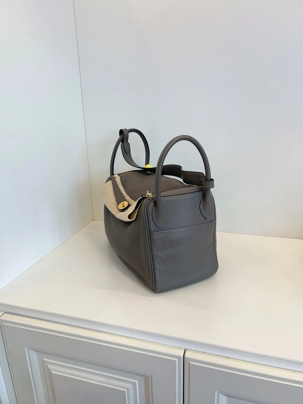 Hermes Lindy30 Grey Leather Handbag For Women