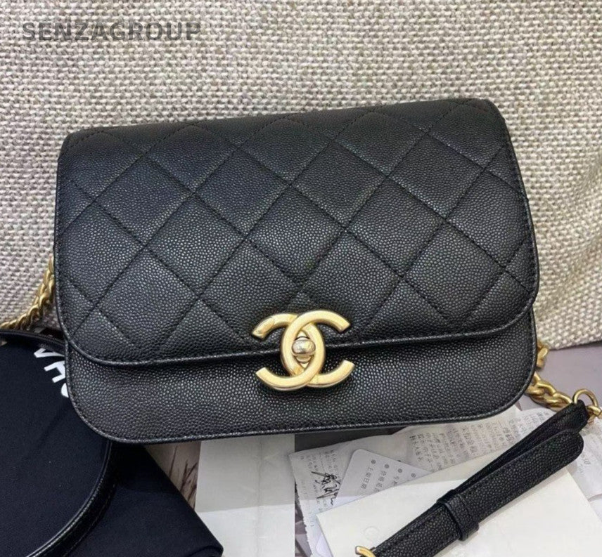 Chanel Diamond Chain Shoulder Bag Crossbody Black Gold Women Classic Fashion