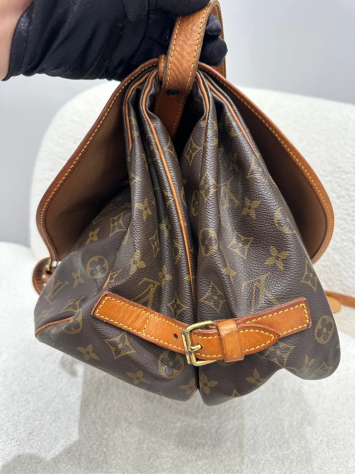Louis Vuitton Saumur Monogram Canvas Medium Shoulder Bag