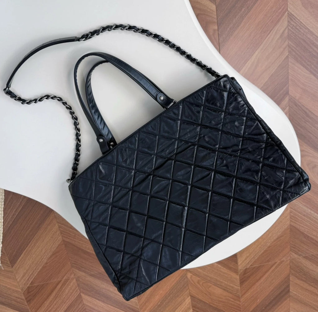 Chanel Diamond Tote Chain Top Handle Shoulder Bag Black Silver Unisex Adults