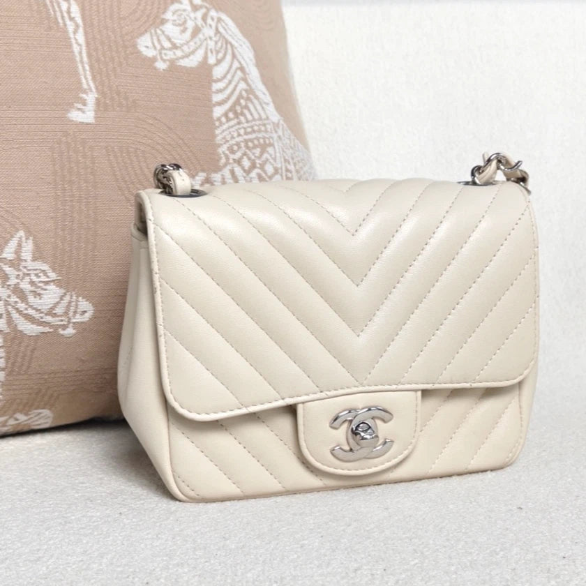 Chanel Classic Flap Lambskin Chain Shoulder Crossbody White Silver Women