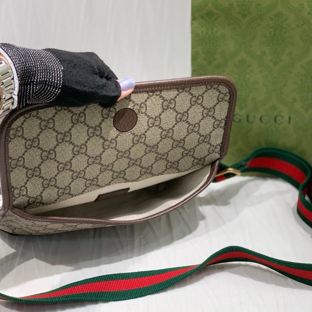 GUCCI Canvas Tiger Head Crossbody Bag For Women