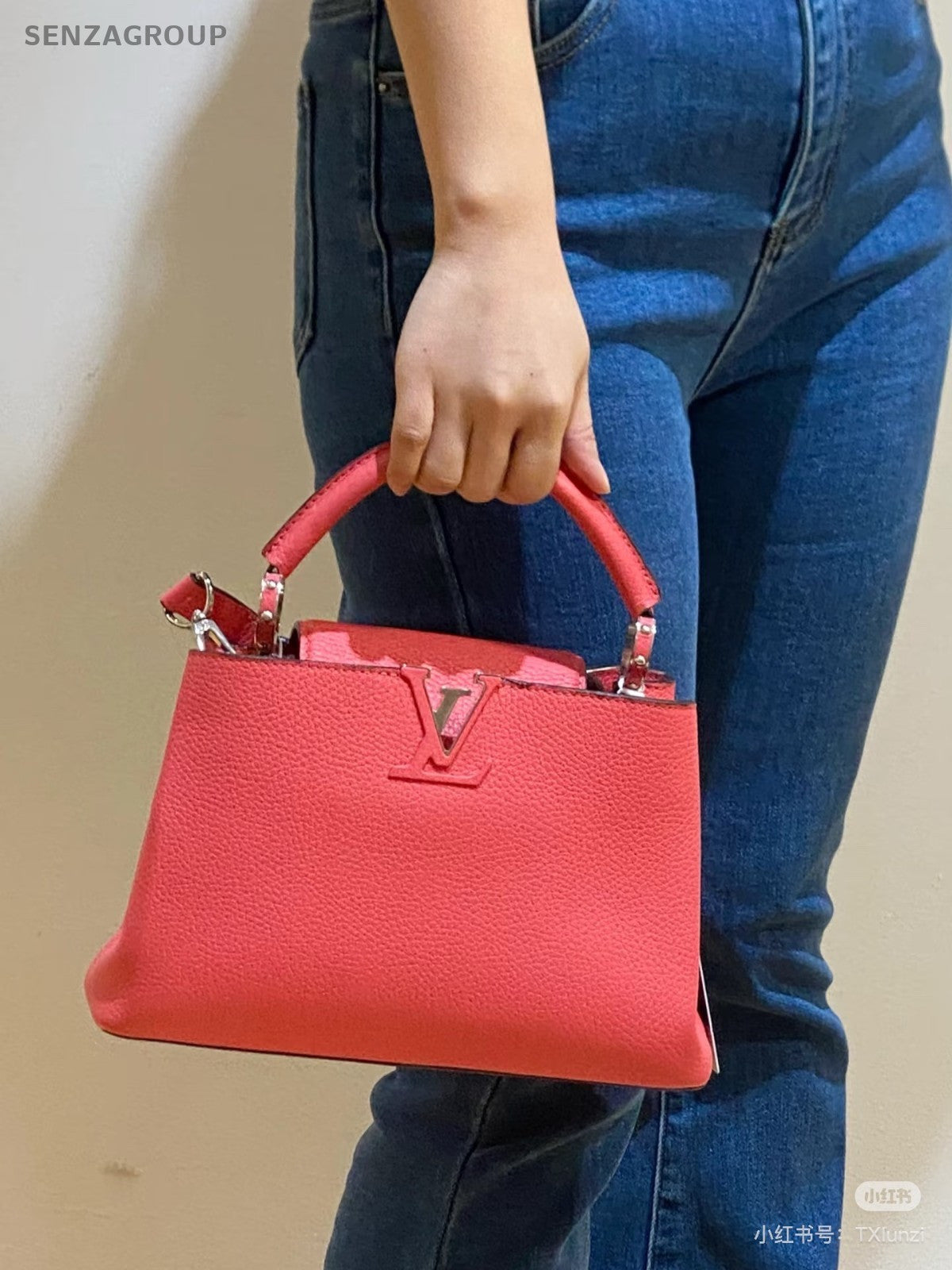 Louis Vuitton Capucines PM Top Handle 2way Shoulder Handbag Red Women