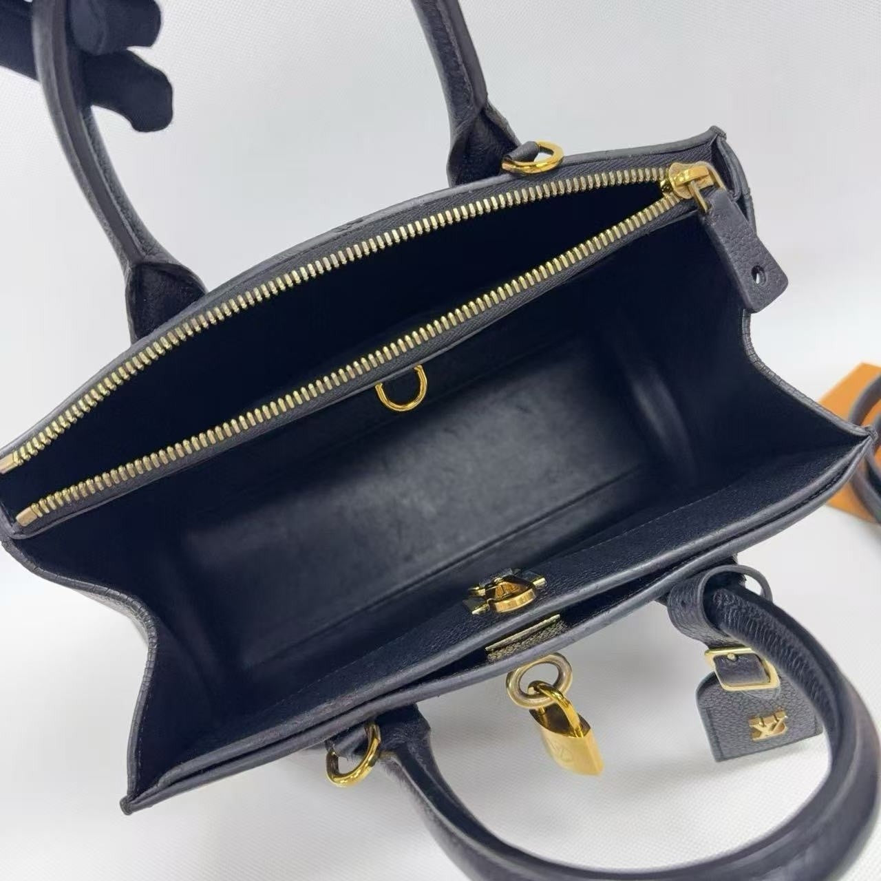 Louis Vuitton City Black Silver Zipper Handbag Women's Classic Fashion