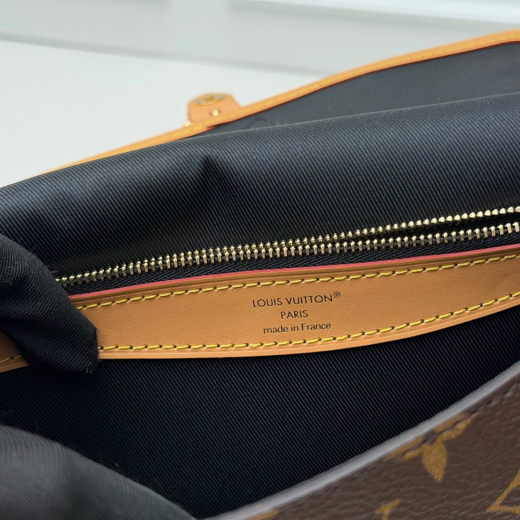 New Louis Vuitton Diane Monogram Canvas Shoulder Bag Crossbody with 2Straps