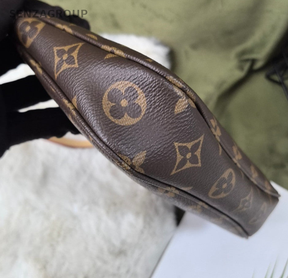 Louis Vuitton Monogram Pochette Accessories Shoulder Handbag Women Handbag